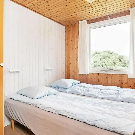 Three-bedroom Holiday In Hjorring 8 *
