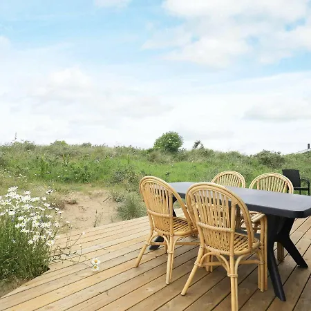Three-bedroom Holiday In Hjorring 8 *