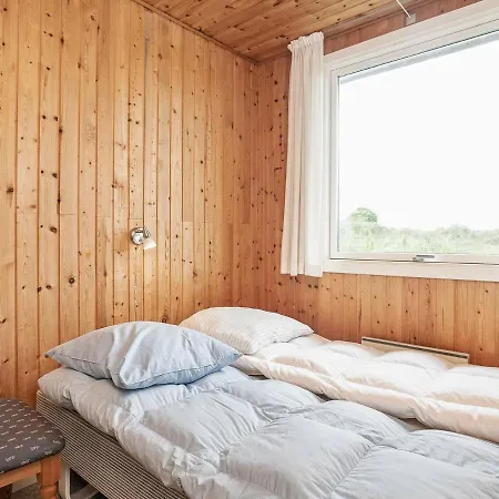 Three-bedroom Holiday In Hjorring 8 *