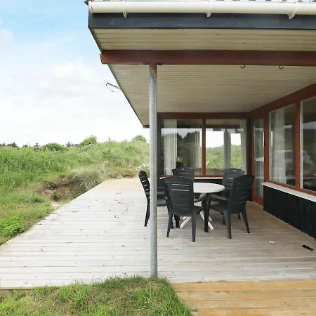 Three-bedroom Holiday In Hjorring 8 *